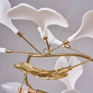 Olivia Modern Kronleuchter Blumen Gold/Weiß Wohnzimmer Metall/Keramik-Purlicht